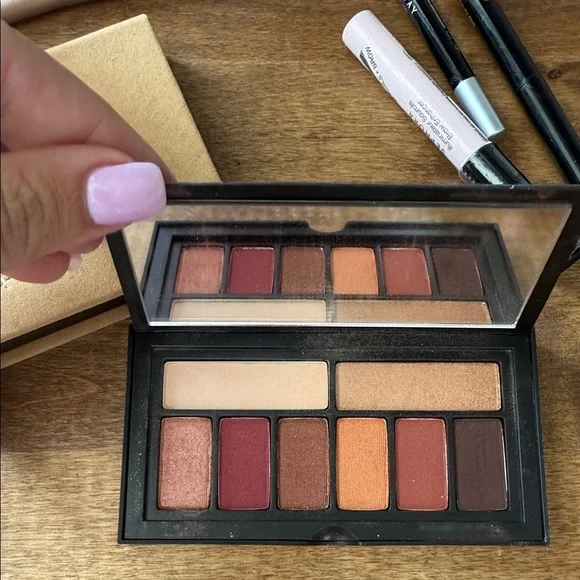 Makeup bundle - Picture 4 of 7